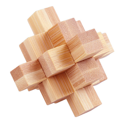 Klassisches Luban-Schloss-Holzpuzzlespiel