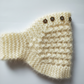 Strickstirnband für Damen mit Blumenakzenten