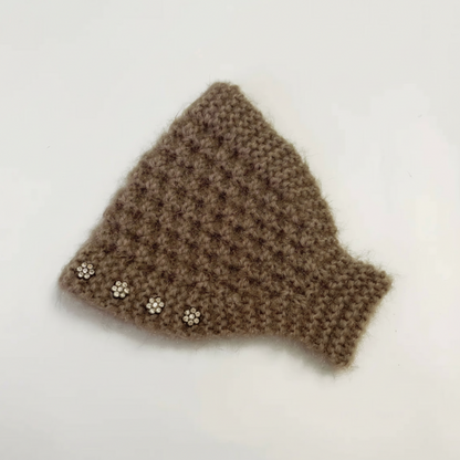 Strickstirnband für Damen mit Blumenakzenten
