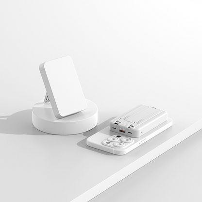 3-in-1 Magnetische kabellose Powerbank mit zwei Kabeln
