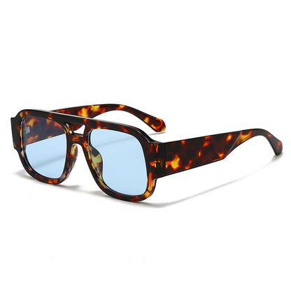 Stilvolle Pilotenbrille mit UV-Schutz