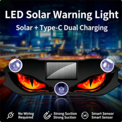 🔥 50 % RABATT FÜR BEGRENZTE ZEIT! 🚗 Solar LED Warnleuchte mit Teufelsaugen-Design – Doppelaufladung Solar + Type-C, Saugbefestigung, Bewegungssensor für Park- & Pannensicherheit